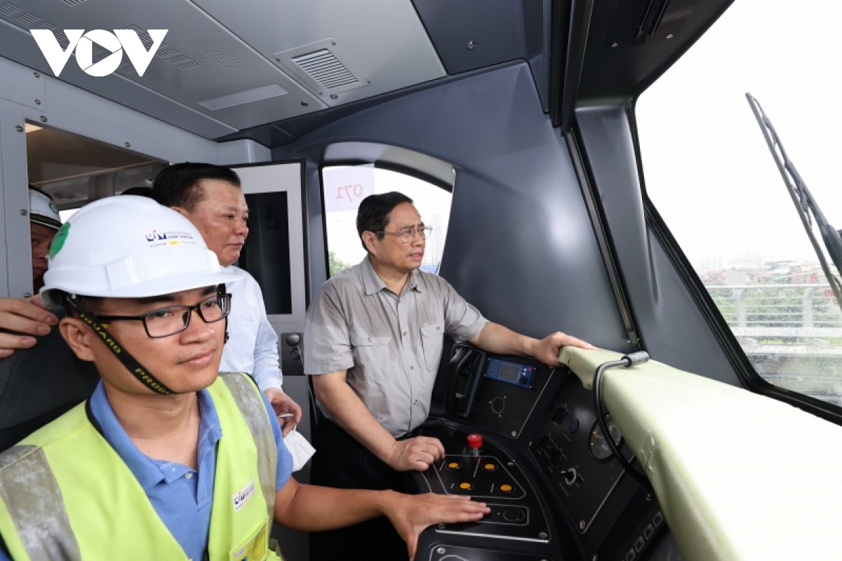 Thủ tướng kiểm tra dự án đường sắt đô thị thí điểm đoạn Nhổn - Ga Hà Nội